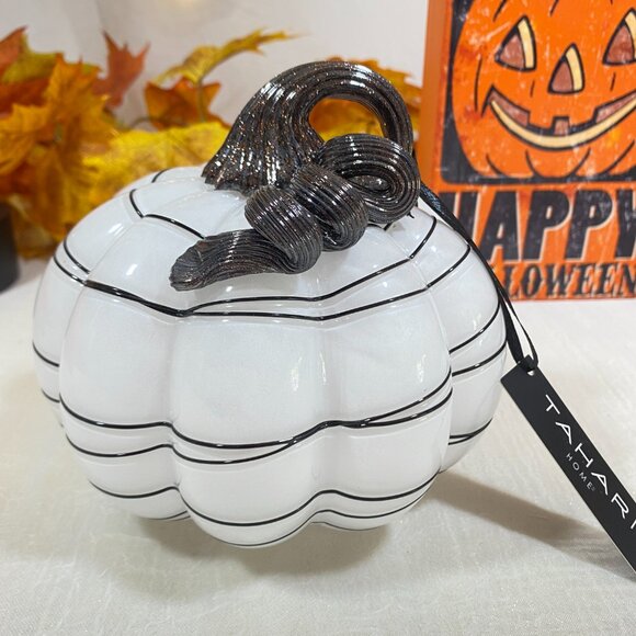Tahari Black White Swirl BLOWN MURANO STYLE ART GLASS Fall Halloween PUMPKIN New